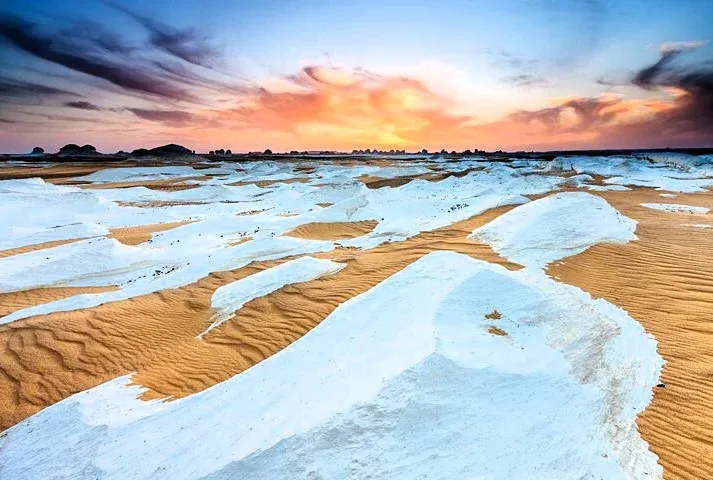 Una noche en el oasis de Kharga